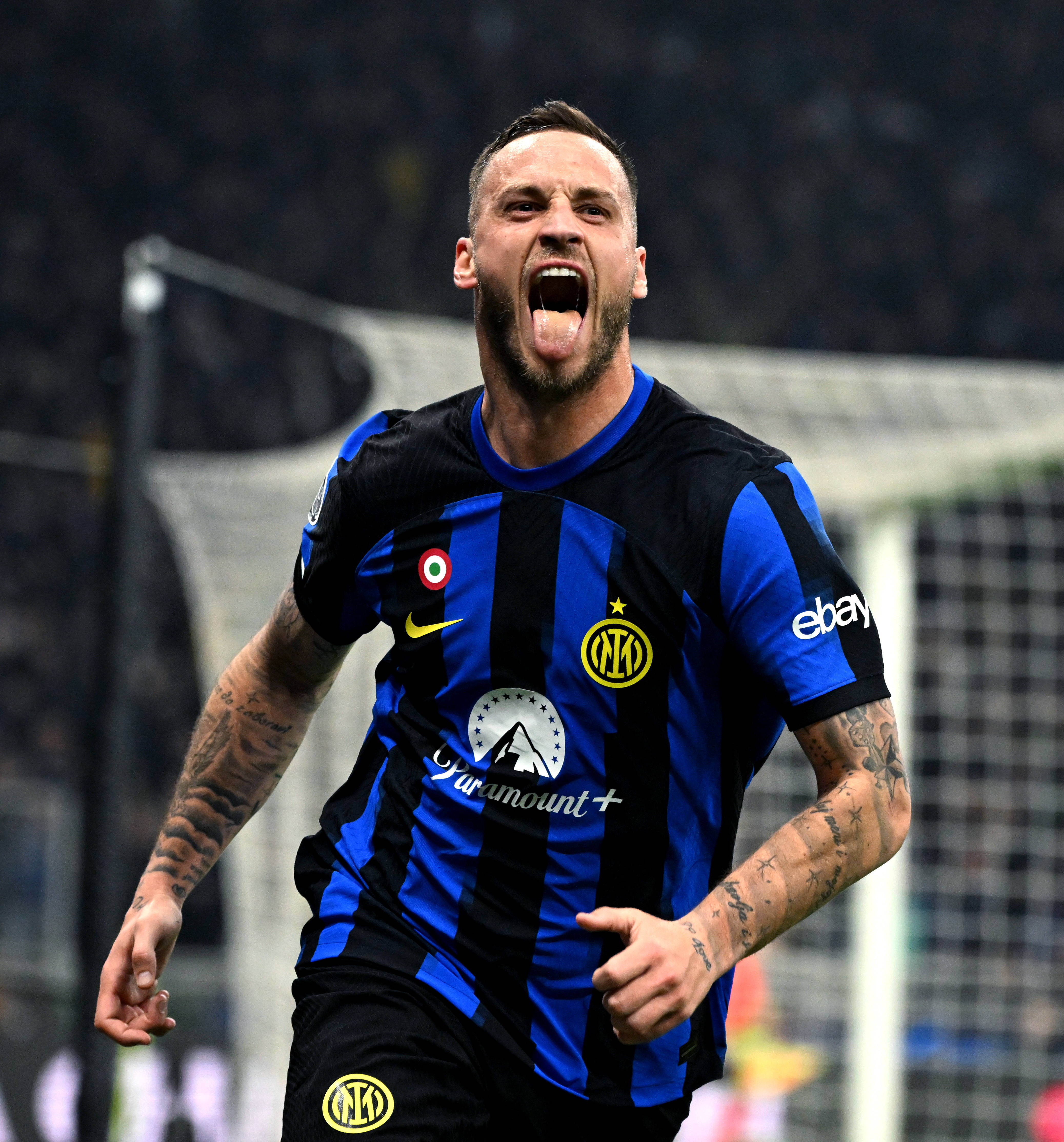 米体：AC米兰曾接近签下阿坎吉，因薪资与无欧冠赛事最终告吹