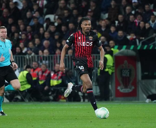 半场战报：梅州0-2英博，杨铭锐破门，毕津浩建功